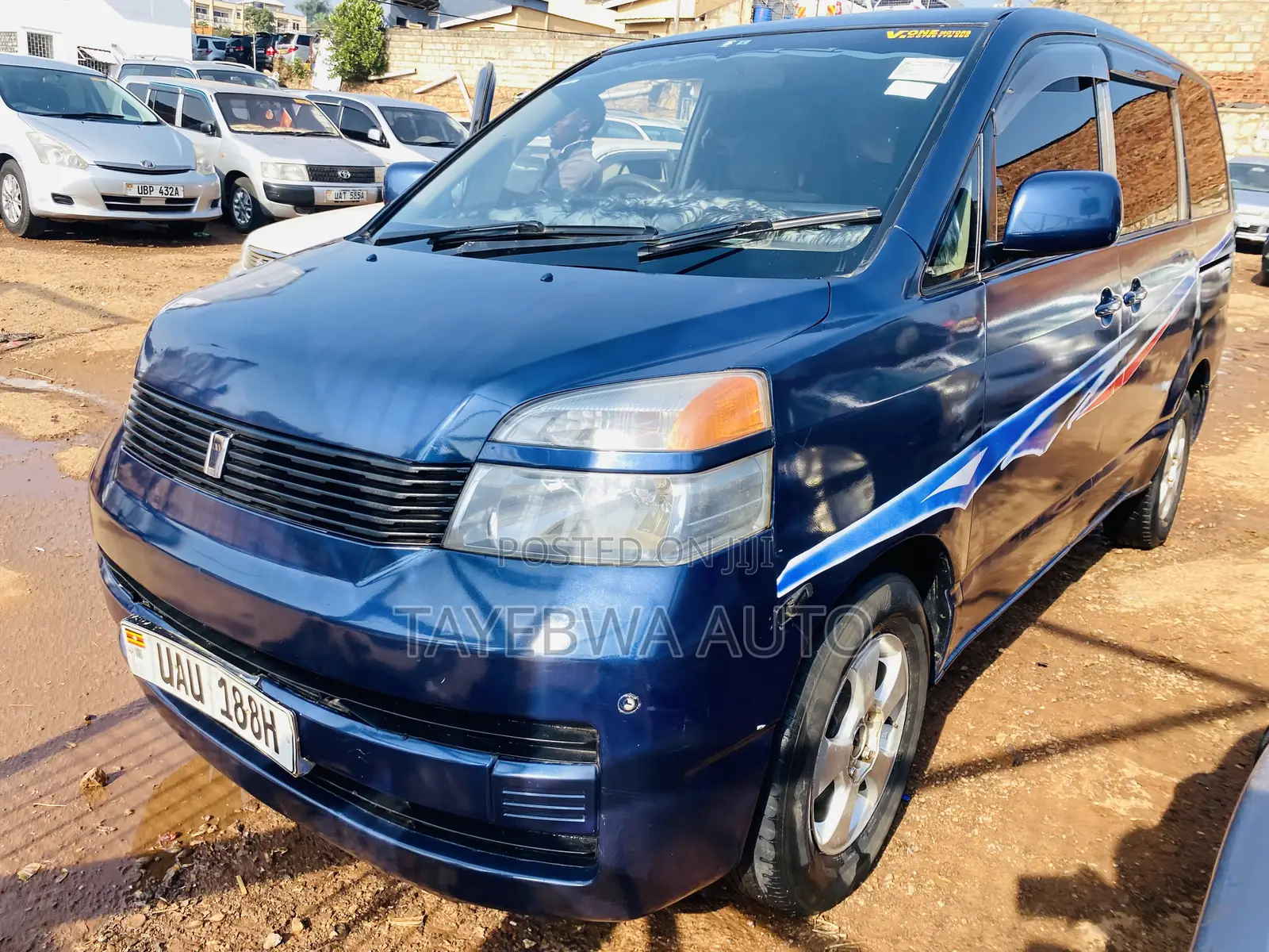 Toyota Noah 2002