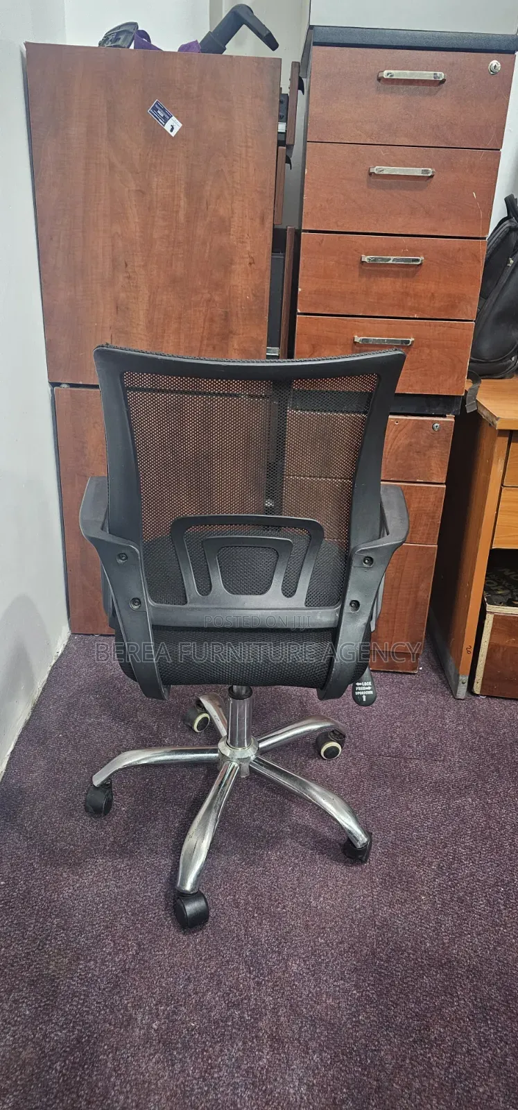 Low Back Simple Adjustable Height Office Chair