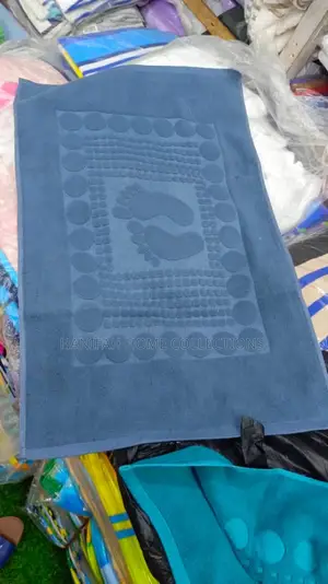 Quick-Dry Bathroom Rug