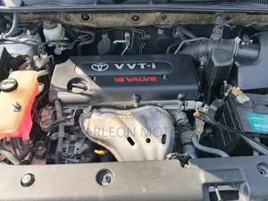 Toyota RAV4 2011 Silver