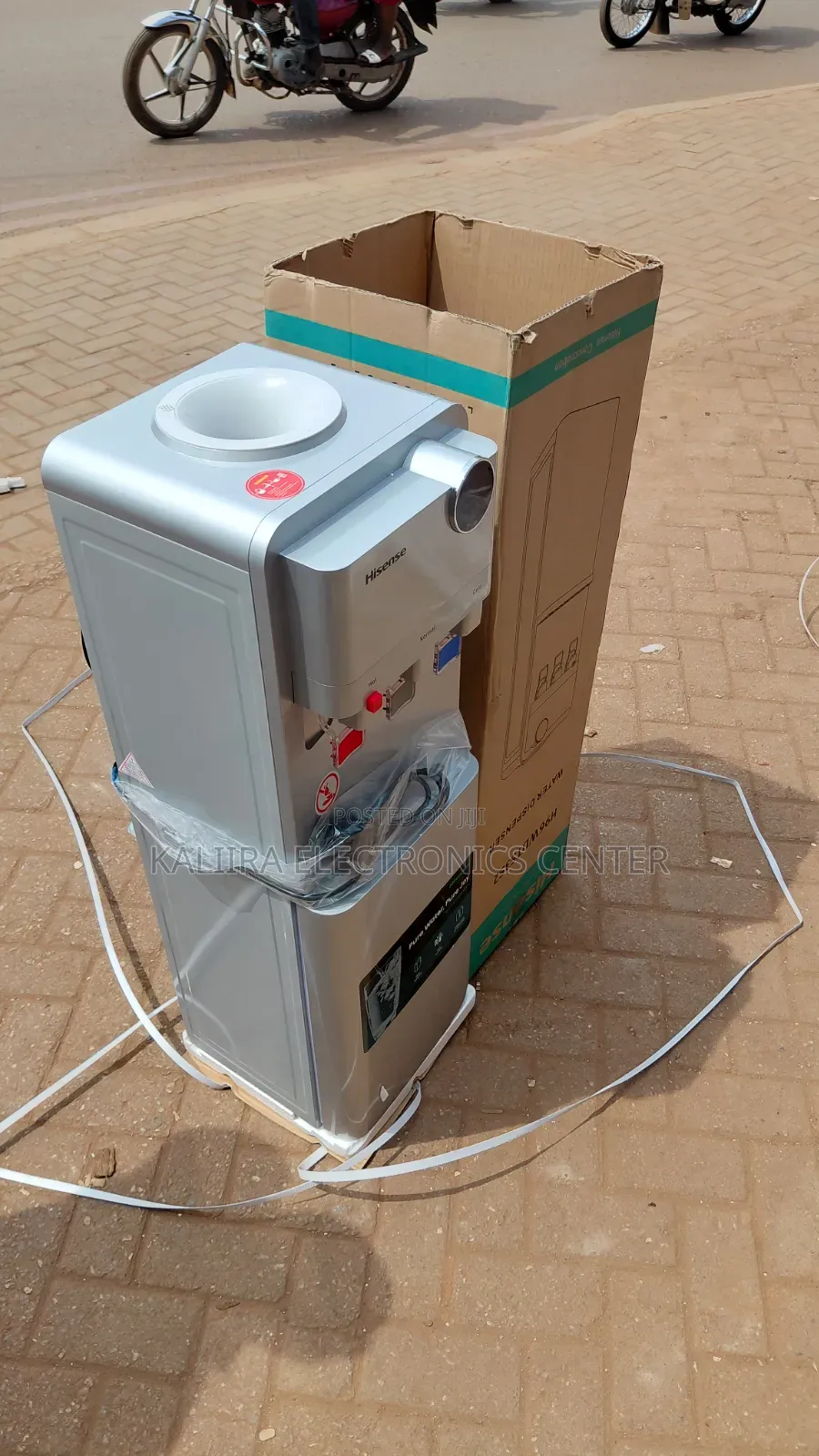 Water Dispenser With 3 Taps