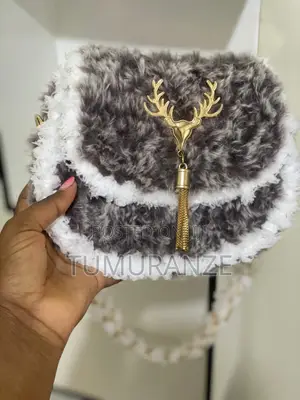 Fluffy Shoulder Bag for Ladies.