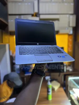 Laptop HP EliteBook 820 G2 16GB Intel Core i5 HDD+SSD 256GB