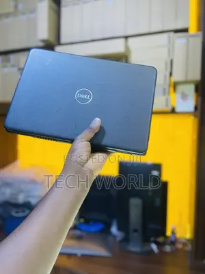 Laptop Dell Latitude 3300 4GB Intel Core i3 SSD 128GB