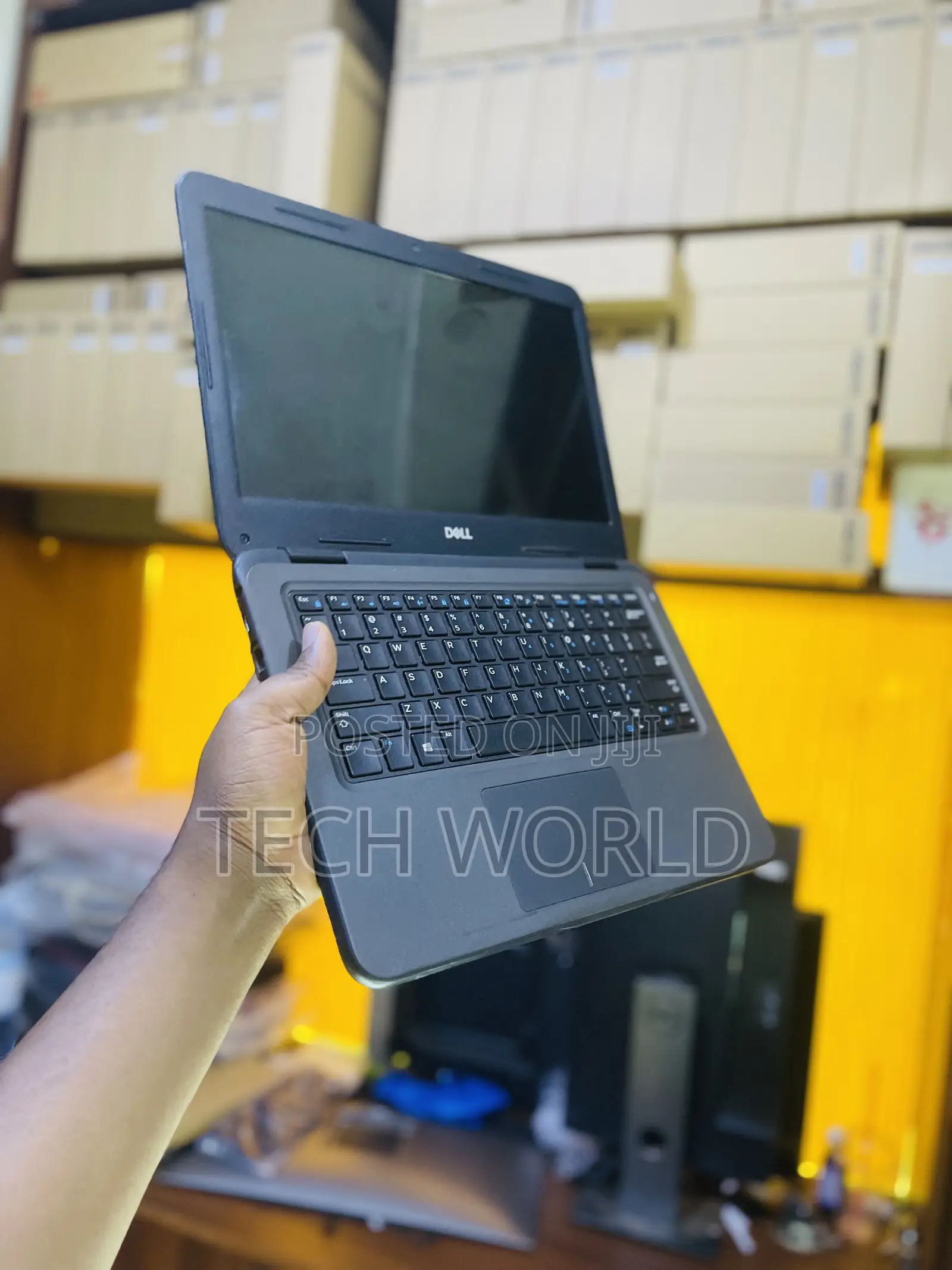 Laptop Dell Latitude 3300 4GB Intel Core i3 SSD 128GB