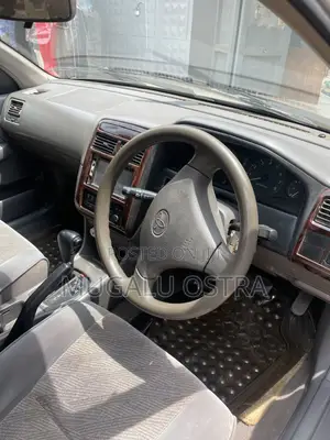 Toyota Premio 2002
