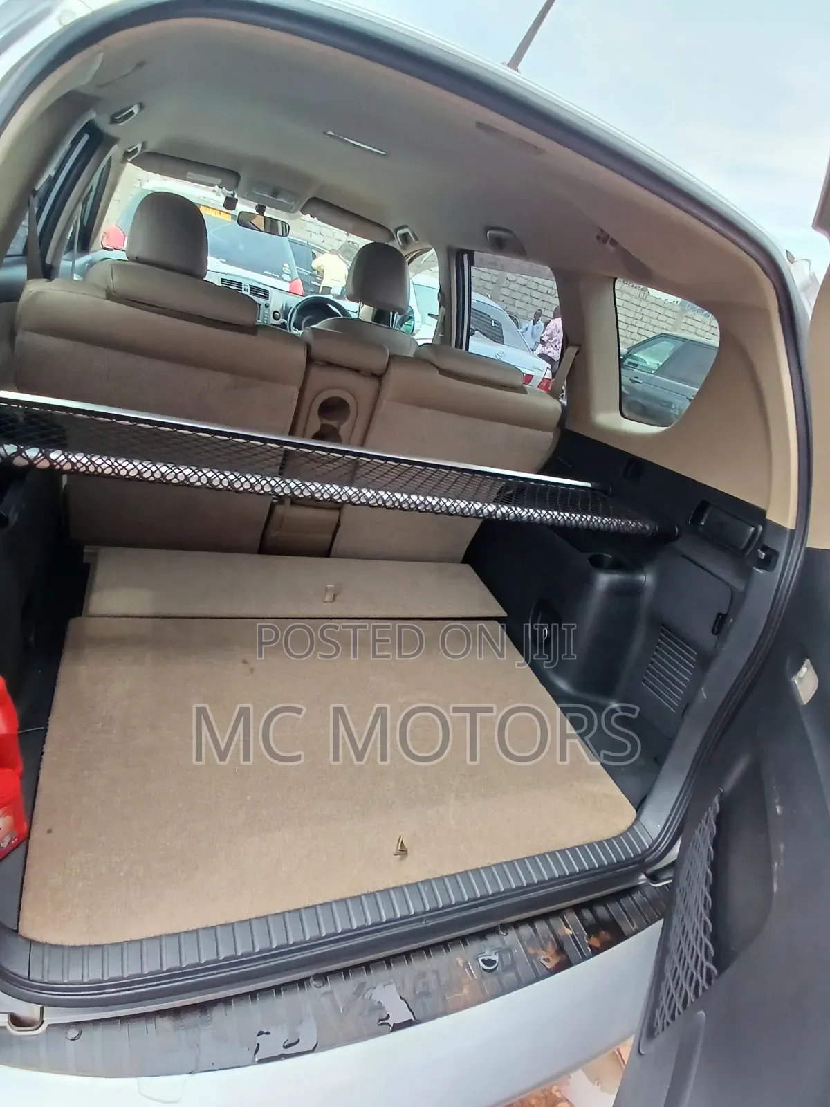 Toyota Vanguard 2011 Silver