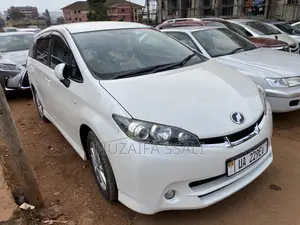 Toyota Wish 2018 Black