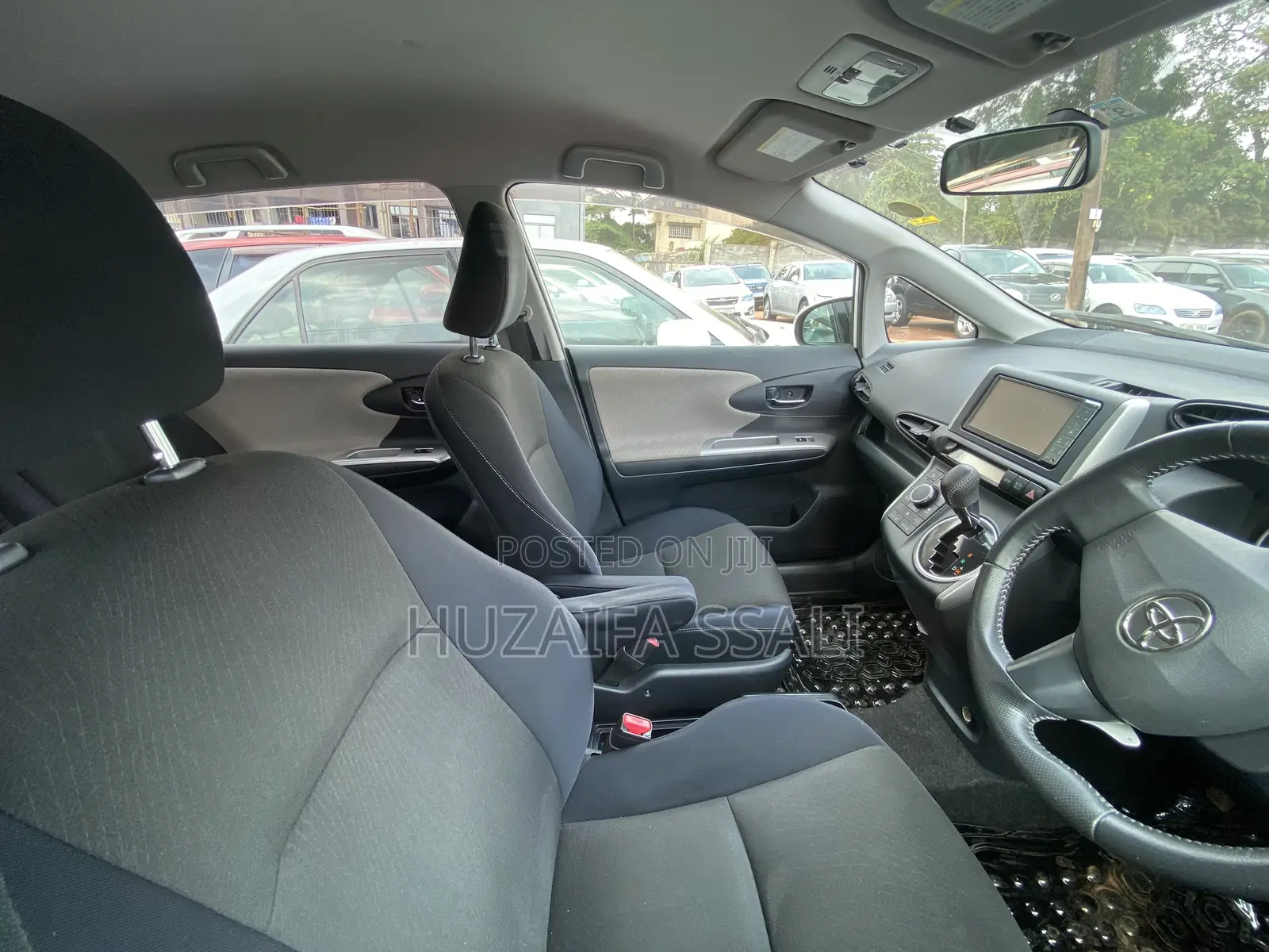 Toyota Wish 2018 Black