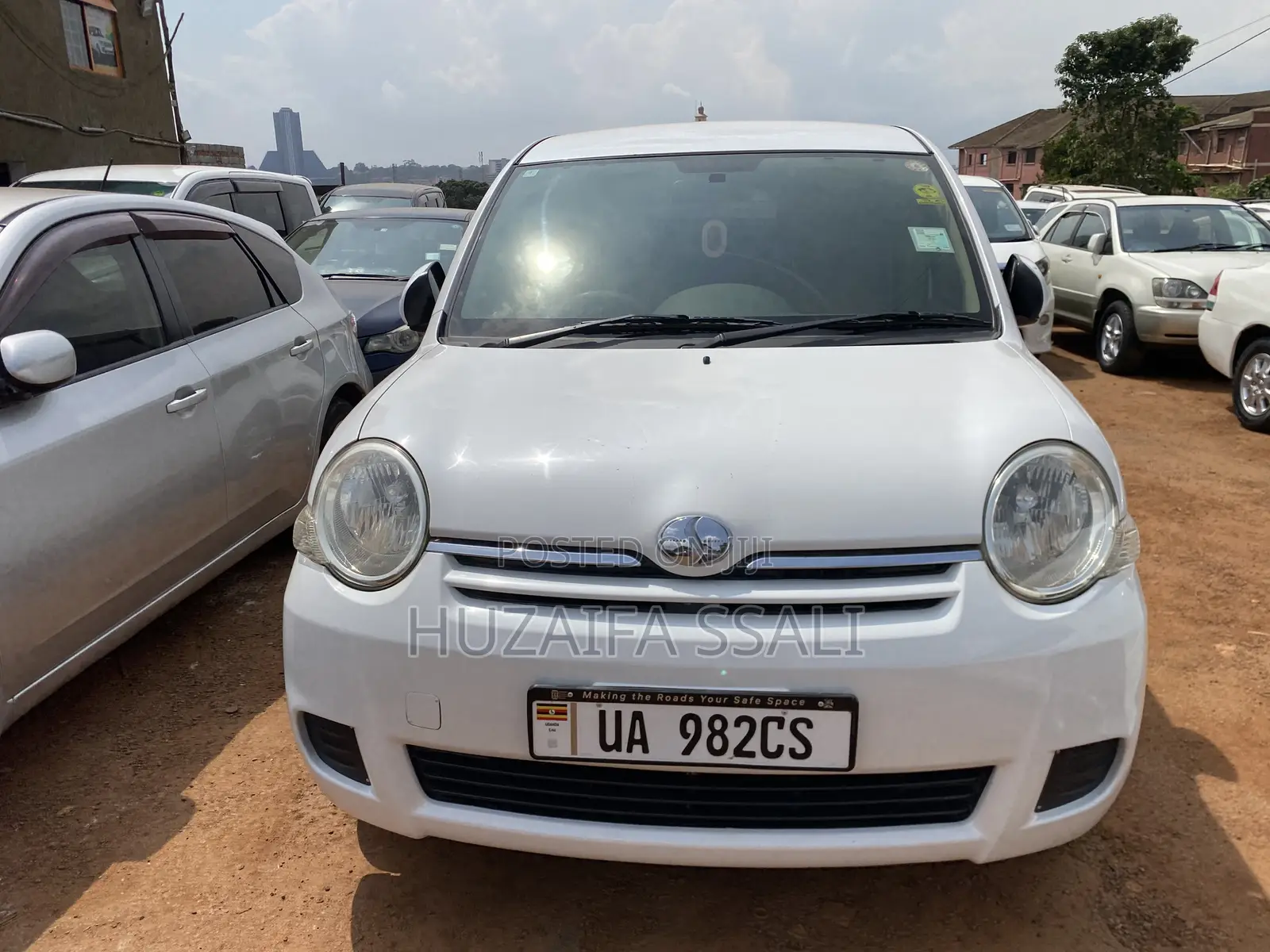 Toyota Sienta 2012 White