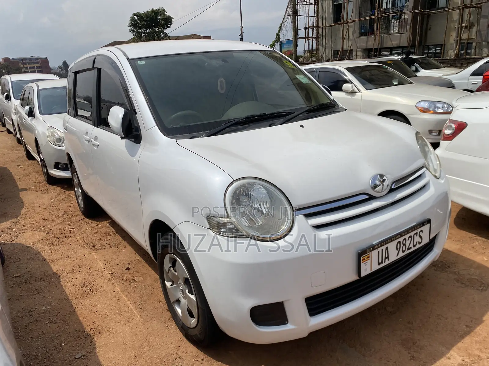 Toyota Sienta 2012 White