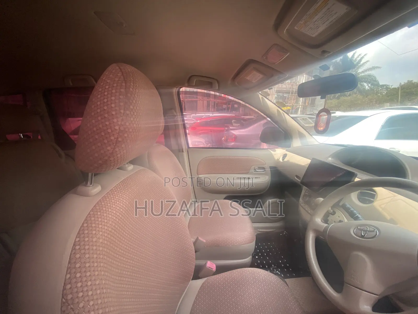 Toyota Sienta 2012 White