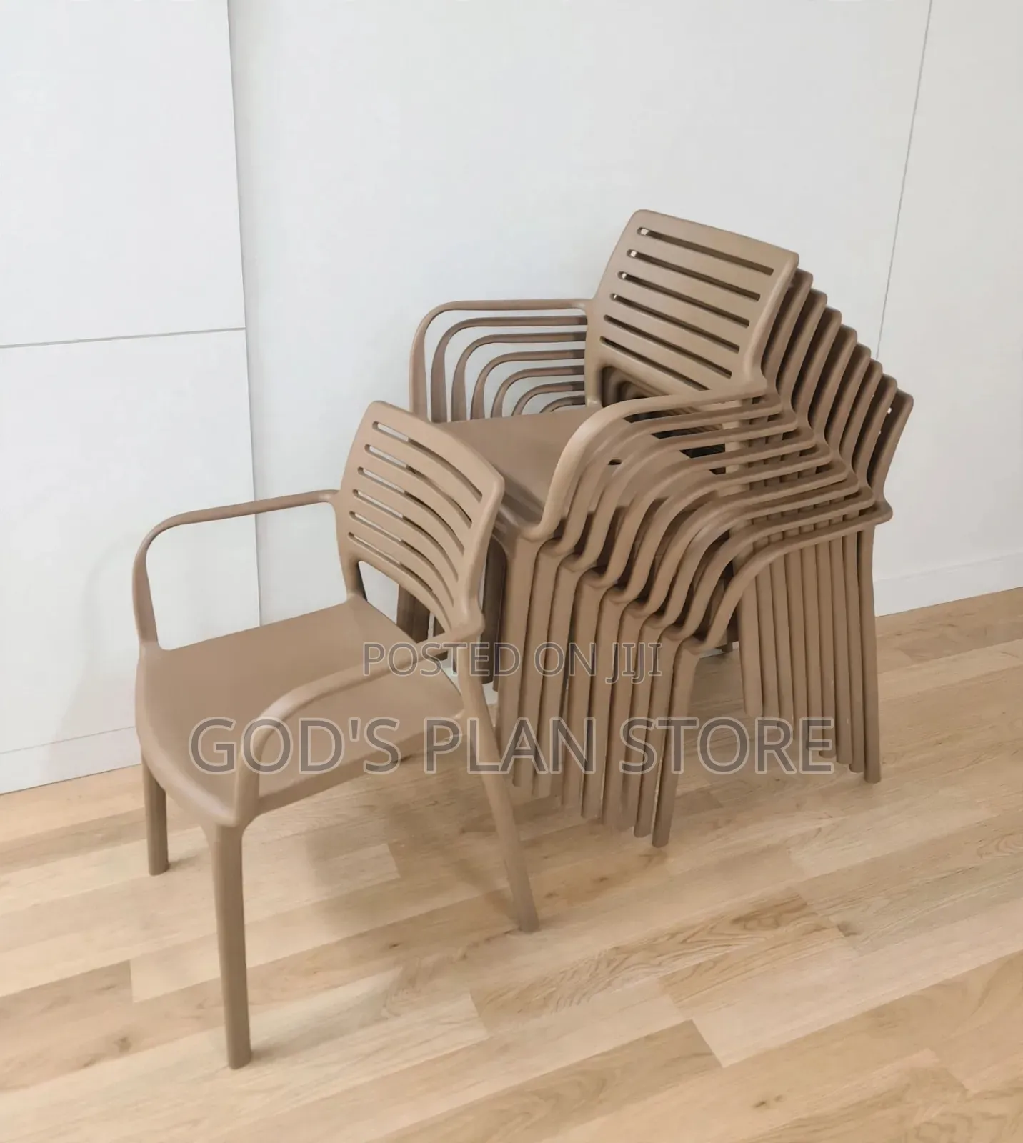 Dust-Proof/Waterproof Plastic Chairs Plastic Chairs for Outdoor Bars