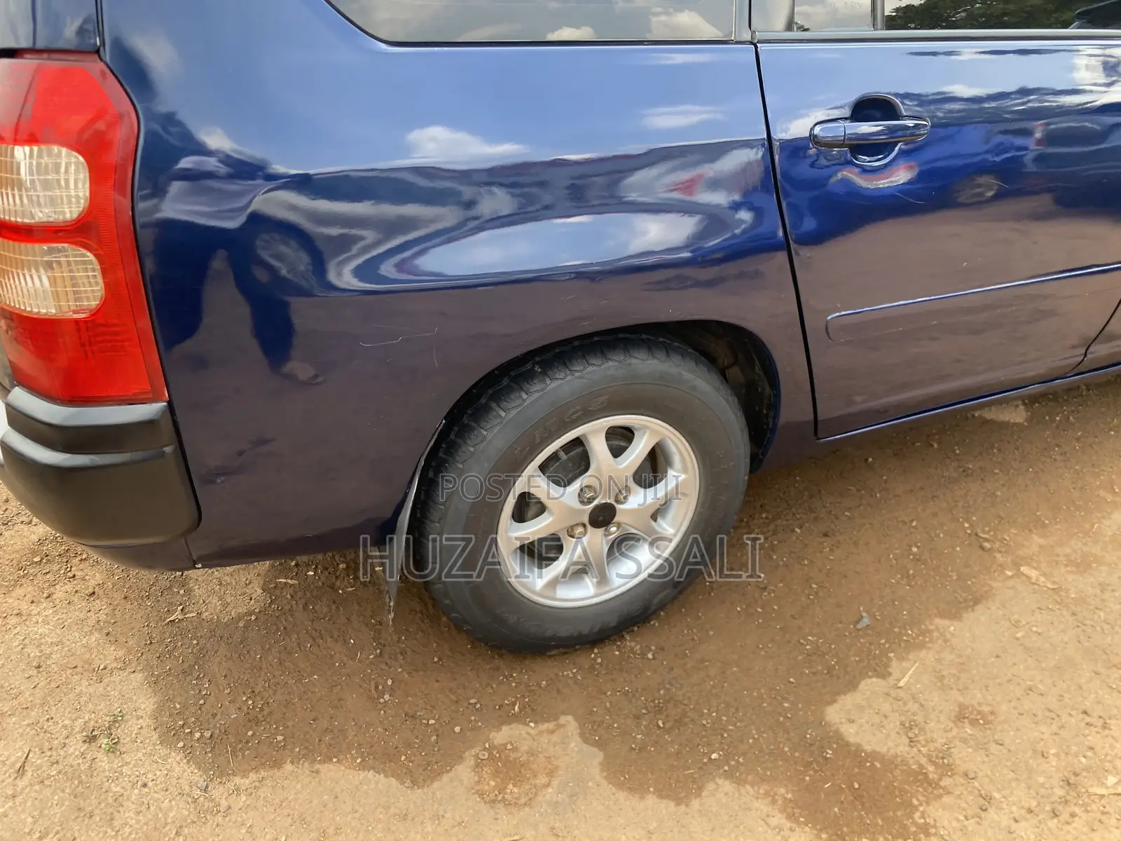Toyota Probox 2016 Blue