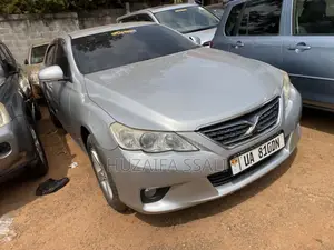 Toyota Mark X 2017 White