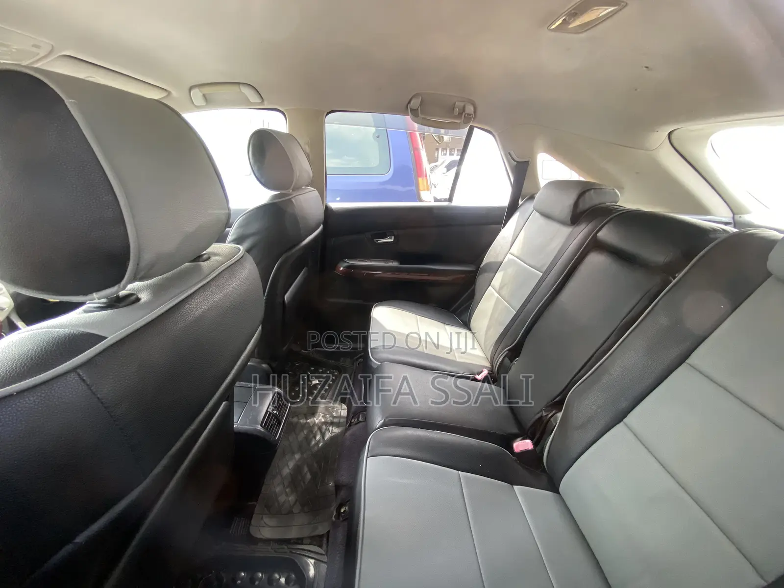 Toyota Harrier 2010 Silver