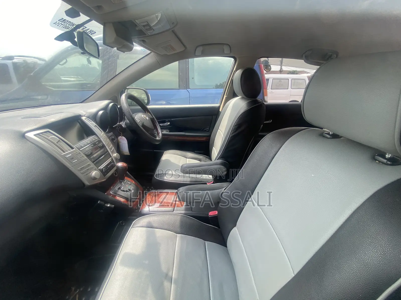 Toyota Harrier 2010 Silver