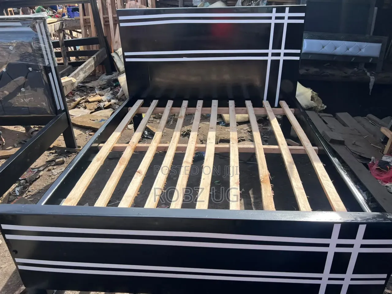 Plain Wood Bed 5*6