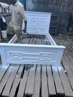 Plain Wood Bed 5*6
