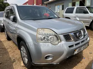 Nissan X-Trail 2010 Silver