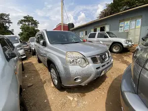 Nissan X-Trail 2010 Silver