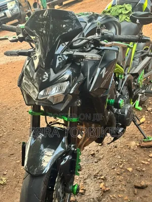 New Kawasaki Z900 2024 Black