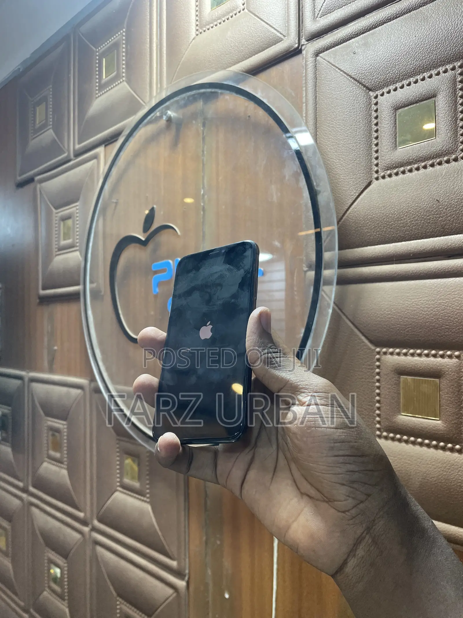 Apple iPhone XS 64 GB Black