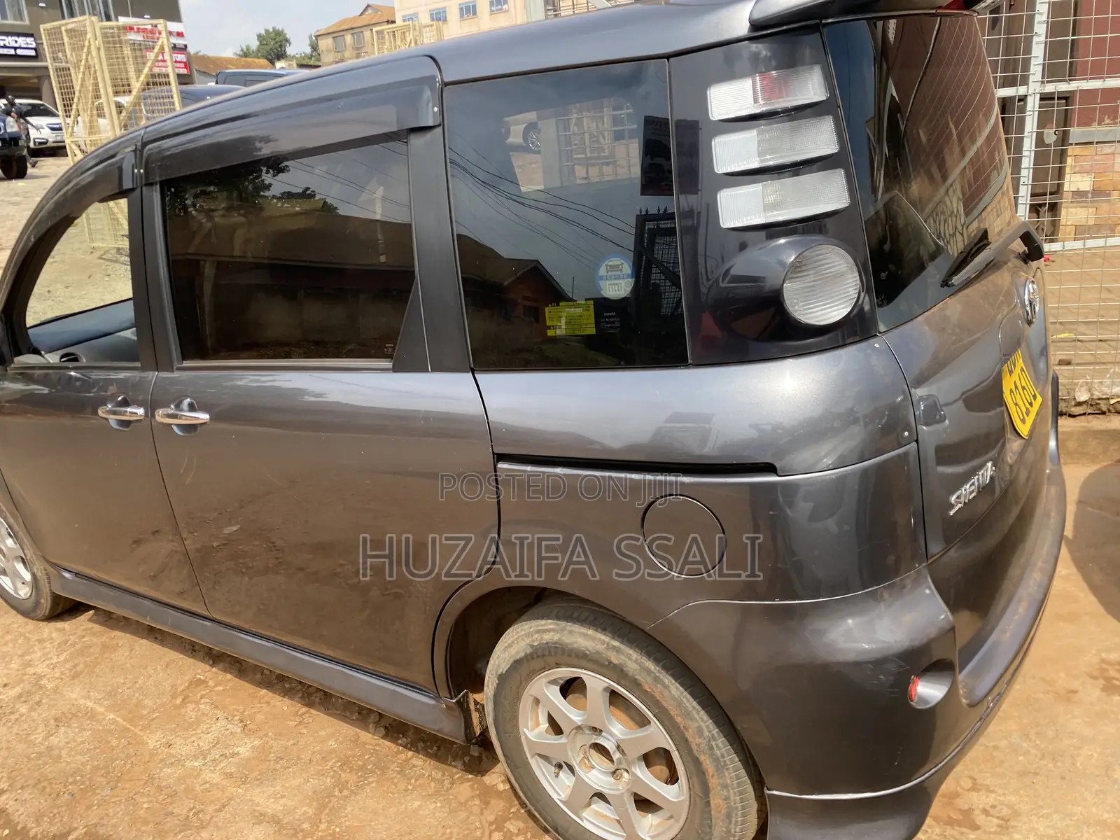 Toyota Sienta 2013 Black
