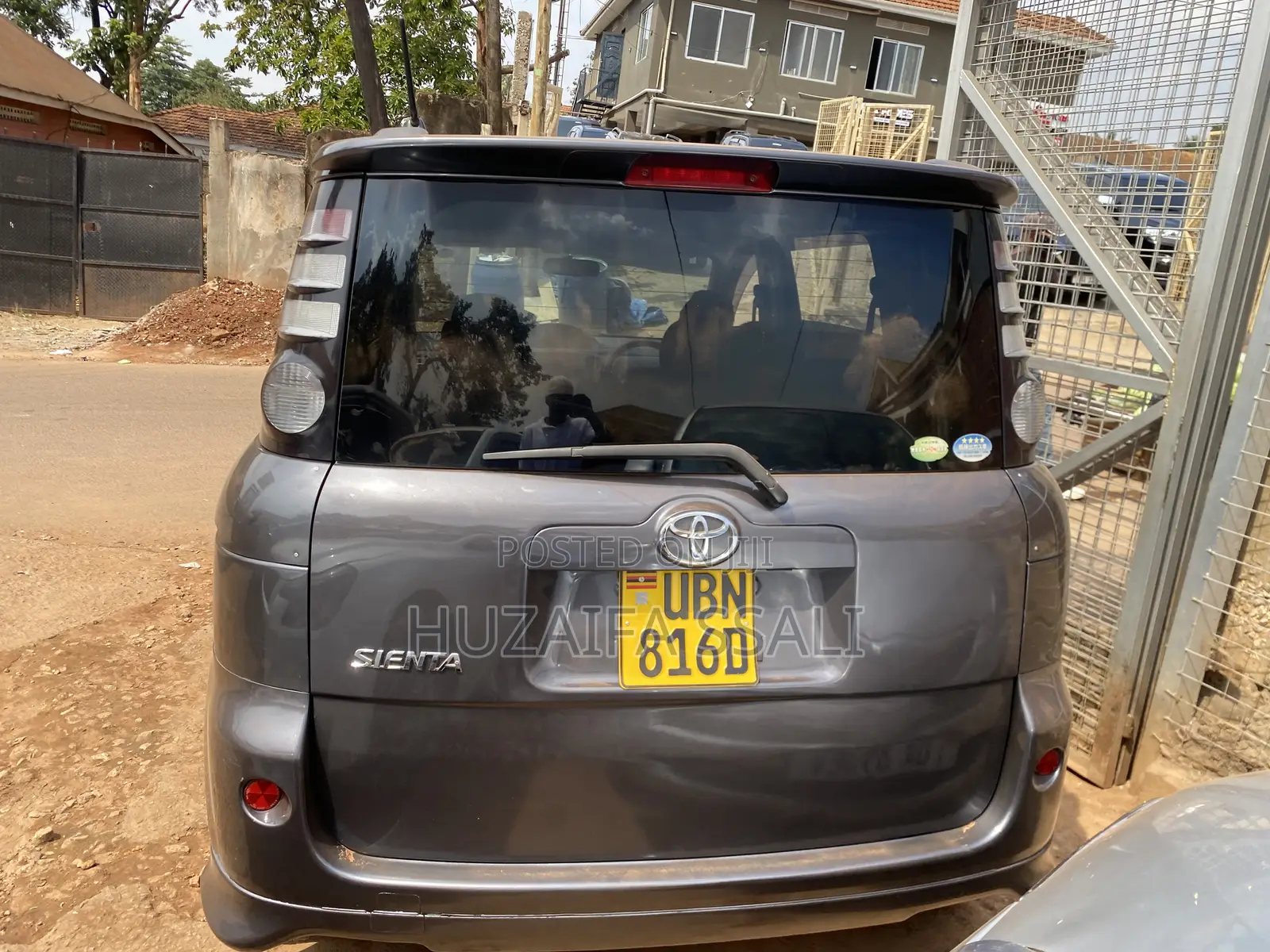 Toyota Sienta 2013 Black