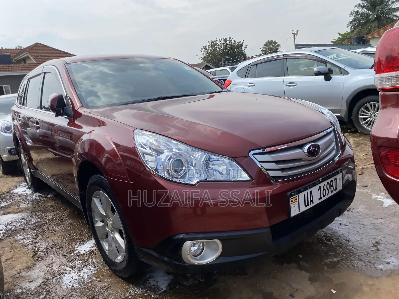 Subaru Outback 2011 Red