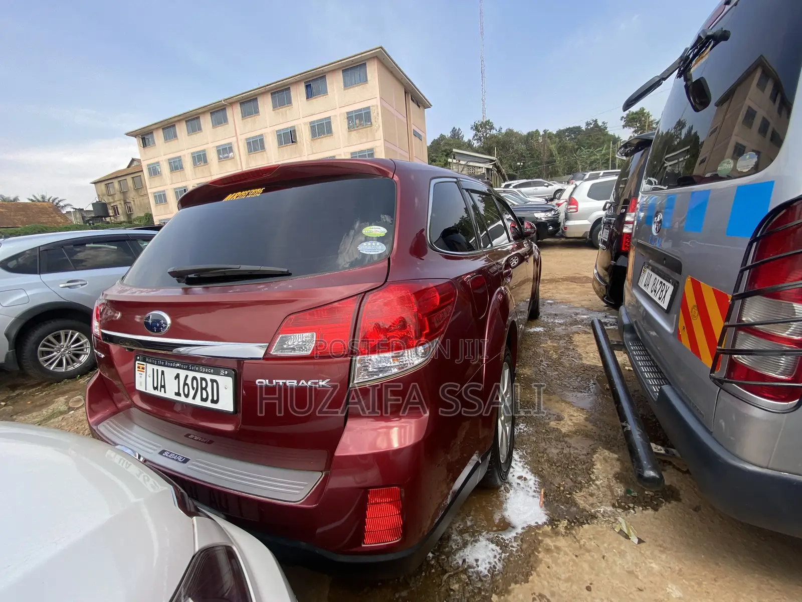 Subaru Outback 2011 Red