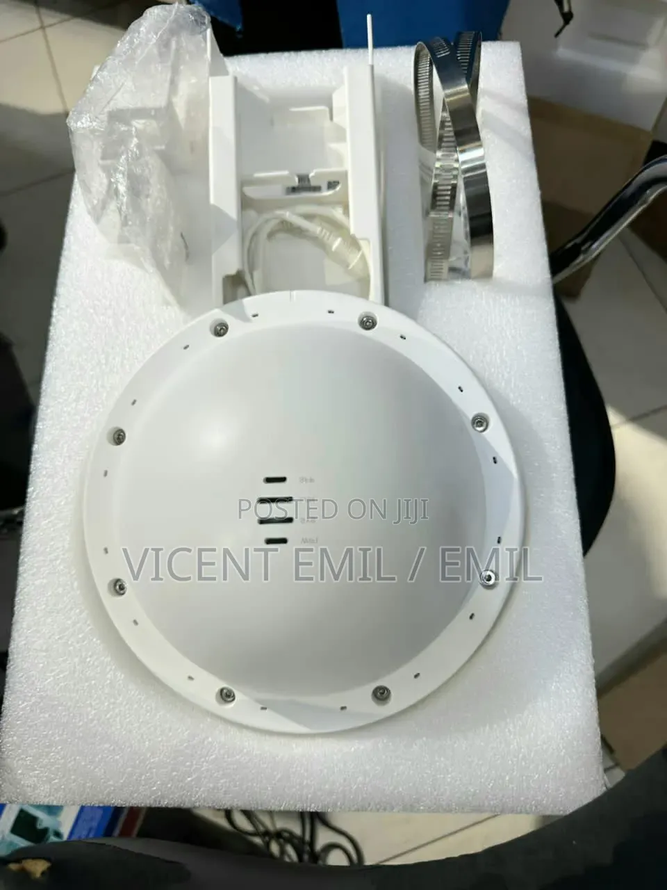 Ruijie Reyee Wireless Access Point, Model RG-RAP6262.
