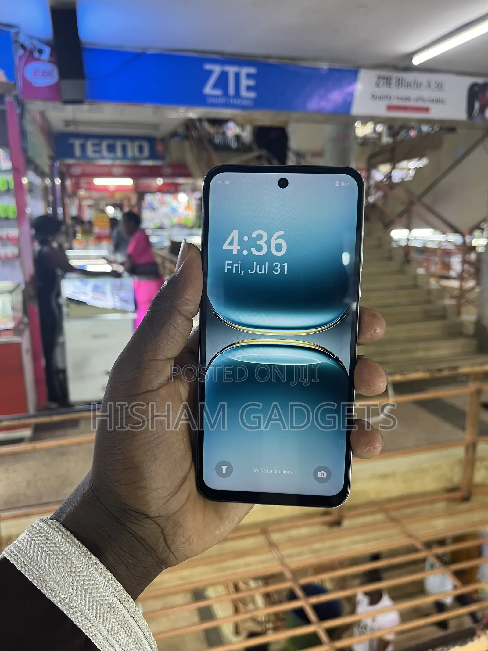 Tecno Spark 40 128 GB Silver