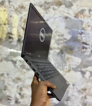 Laptop Dell Latitude 7300 8GB Intel Core i5 SSHD (Hybrid) 256GB