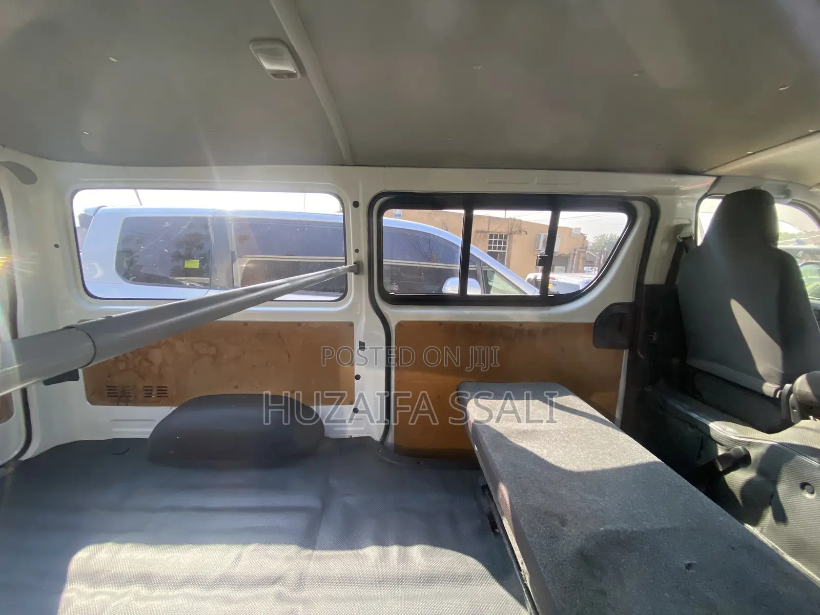 Toyota HiAce 2012 White