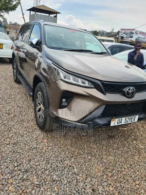 Toyota Fortuner 2017 Gray