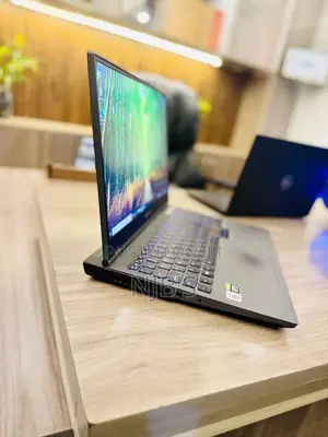 Laptop Lenovo Legion 5 8GB Intel Core i7 SSD 128GB