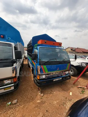 Mitsubishi Canter 1995 Blue