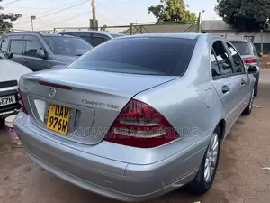 Mercedes-Benz C180 2005 Silver