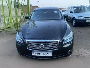 Nissan Fuga 2012 Black