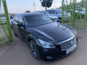 Nissan Fuga 2012 Black