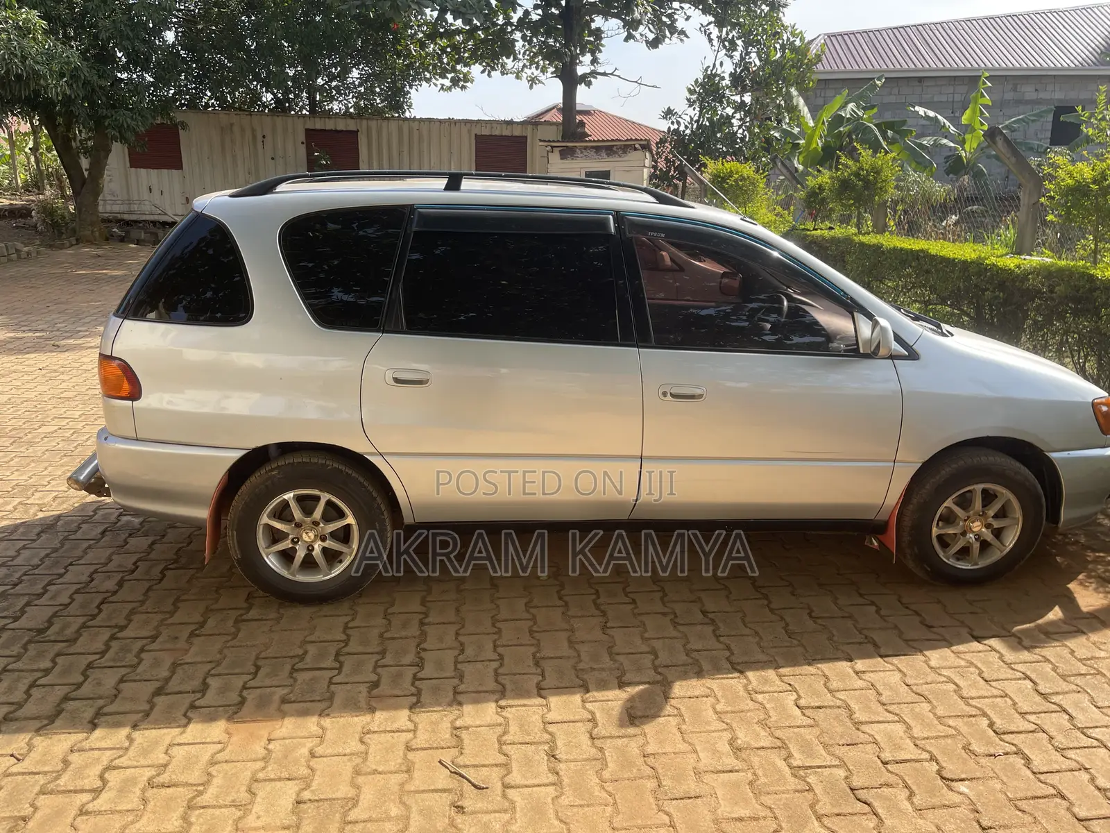 Toyota Ipsum 2000 Silver