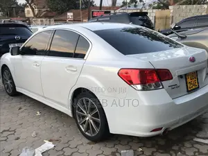 Subaru Legacy 2010 White