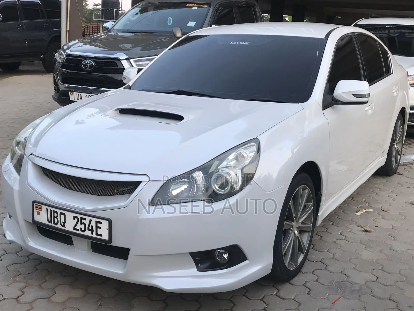 Subaru Legacy 2010 White