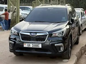 Subaru Forester Premium AWD 2019 Black