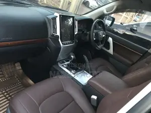 Toyota Land Cruiser Prado 2018 Black
