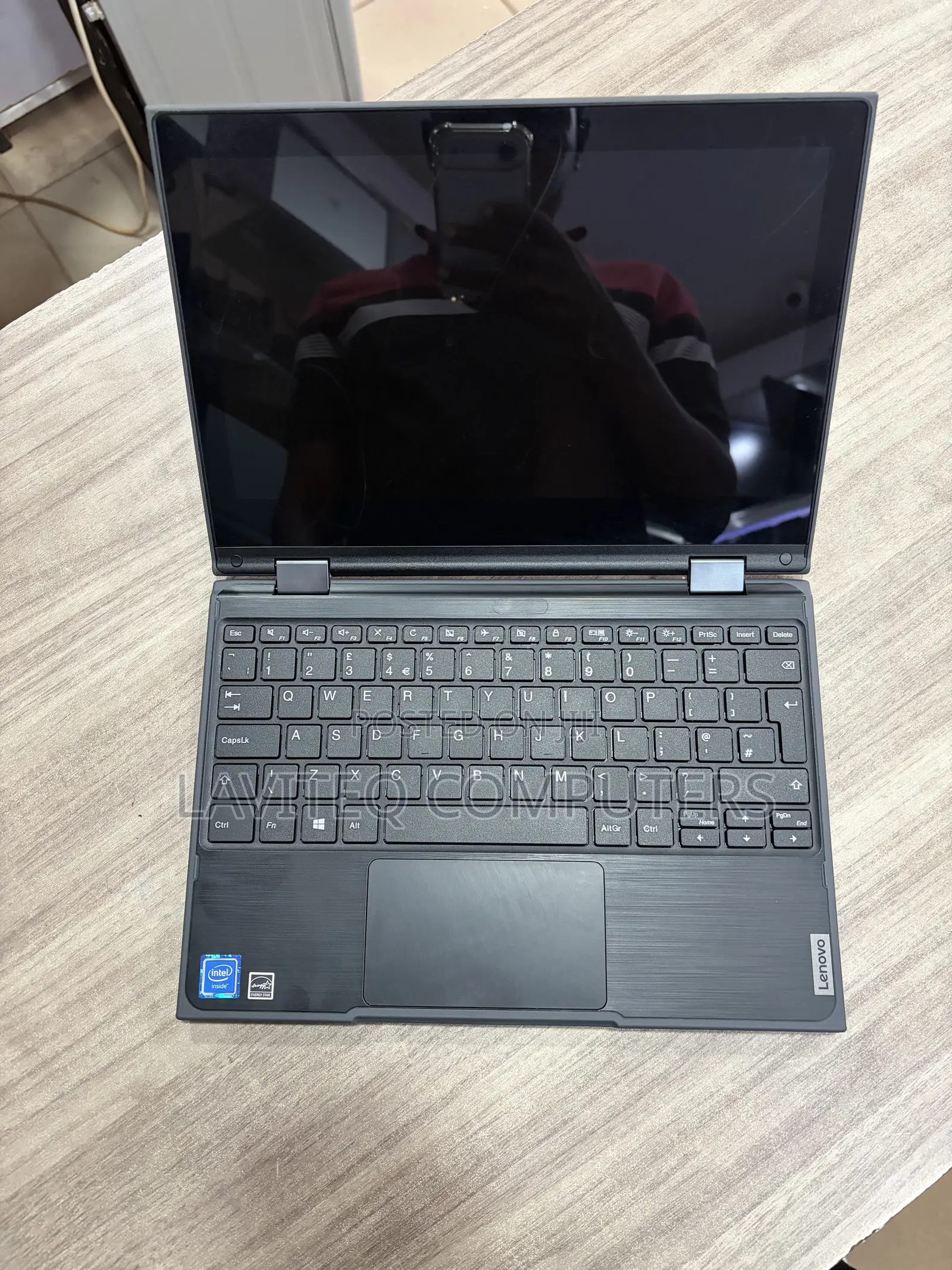 Laptop Lenovo 300e 4GB Intel Celeron SSD 128GB