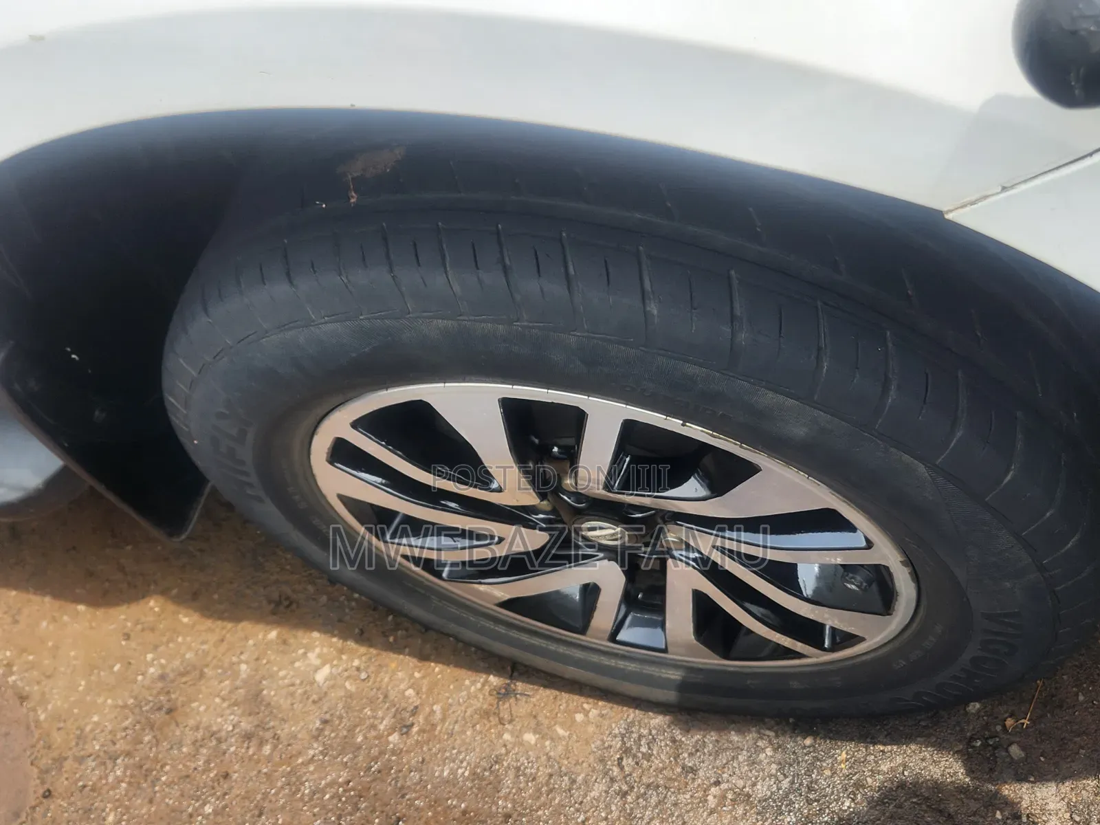 Nissan Navara 2015 White