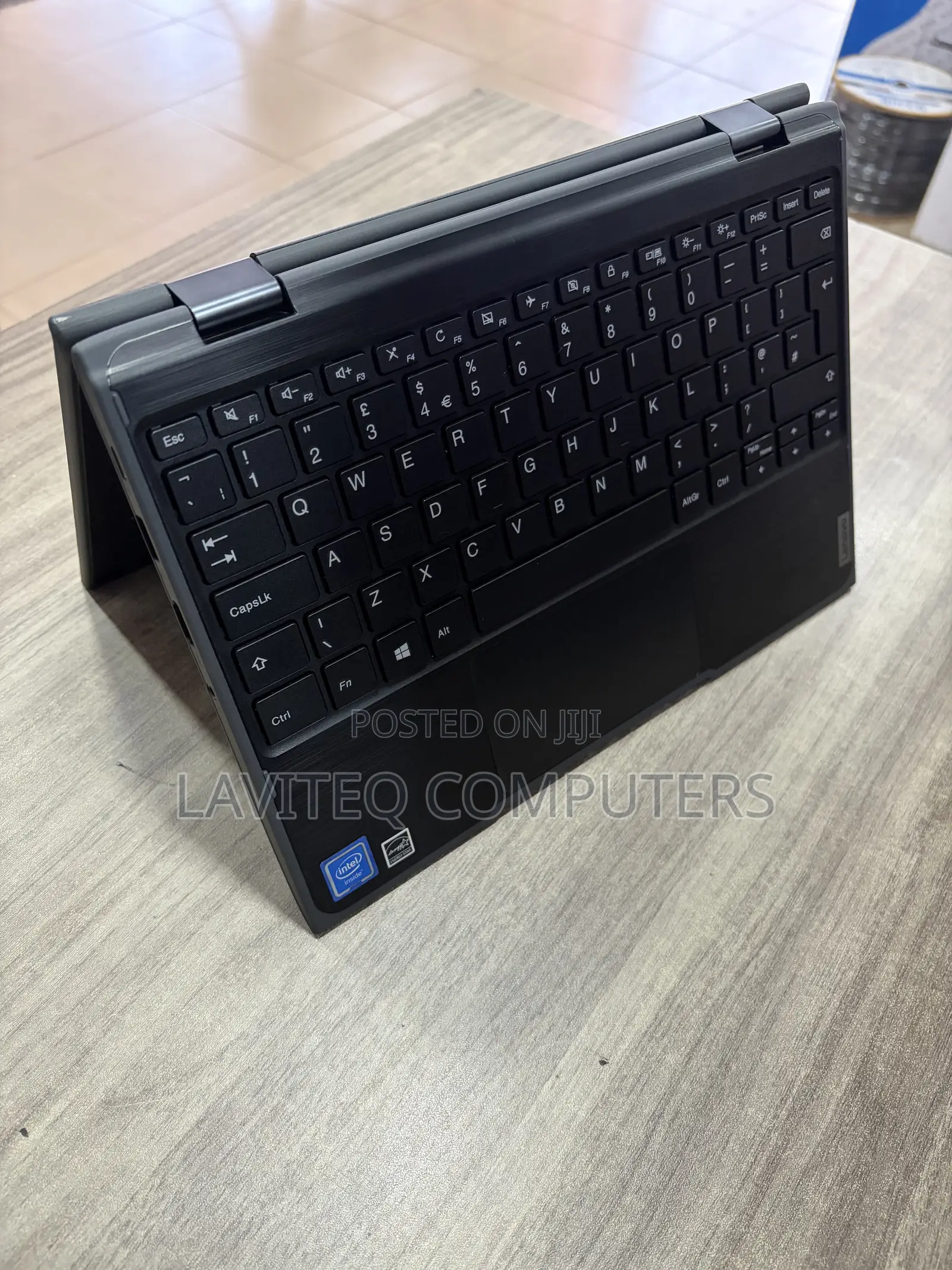 Laptop Lenovo 300e 8GB Intel Celeron SSD 128GB