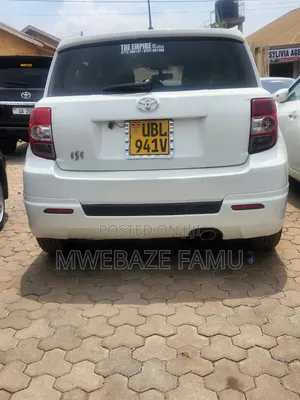 Toyota IST 2008 White
